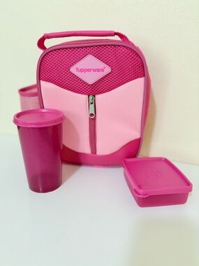 Tupperware insulated Two-Tone Pink lunch bag with cup square mini snack